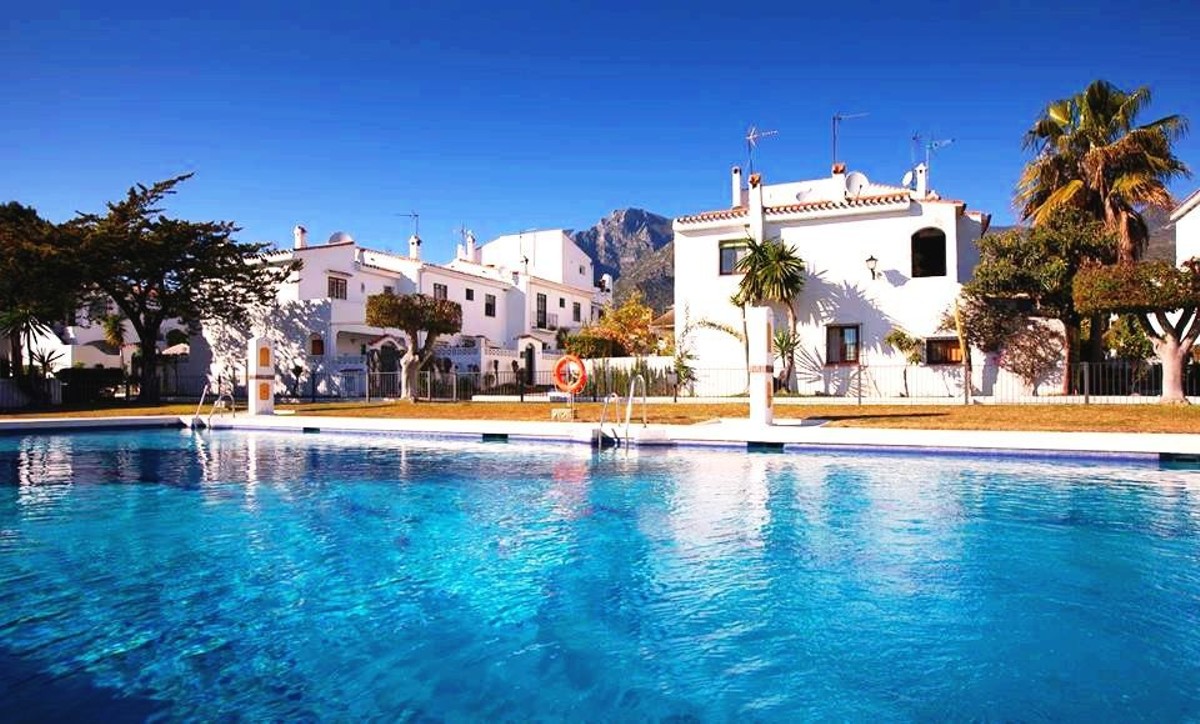 adosada en Marbella