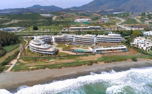 Piso súper lujo 1a línea playa Estepona