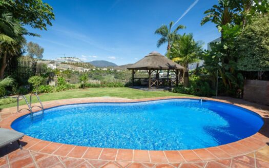 Villa Mediterránea en venta Benahavís