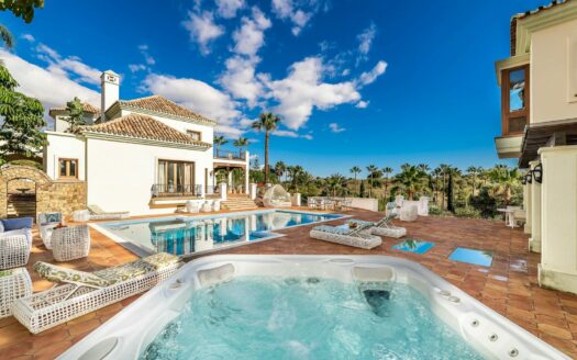 Luxury Villa for Sale in Benahavis