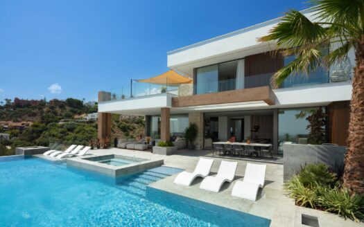 Marbella Luxury Villa Experience